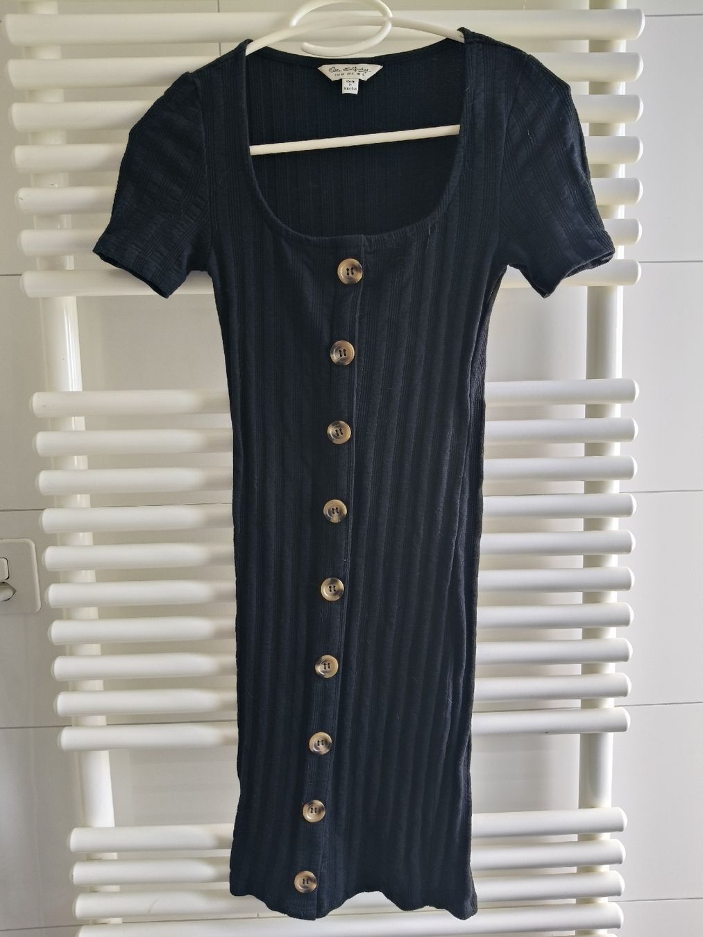 Robes: Kleid – Neuf (Voir description) à St. Gallen par jes_2xxb