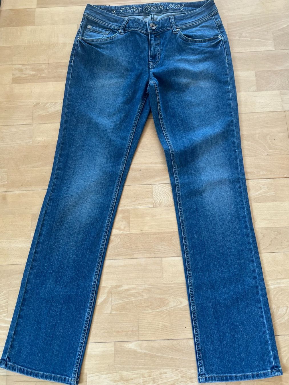 Esprit Jeans: ESPRIT Jeans Hose, Gr. W31/L32, NEU – Neu und originalverpackt aus Worb von farben20zauber