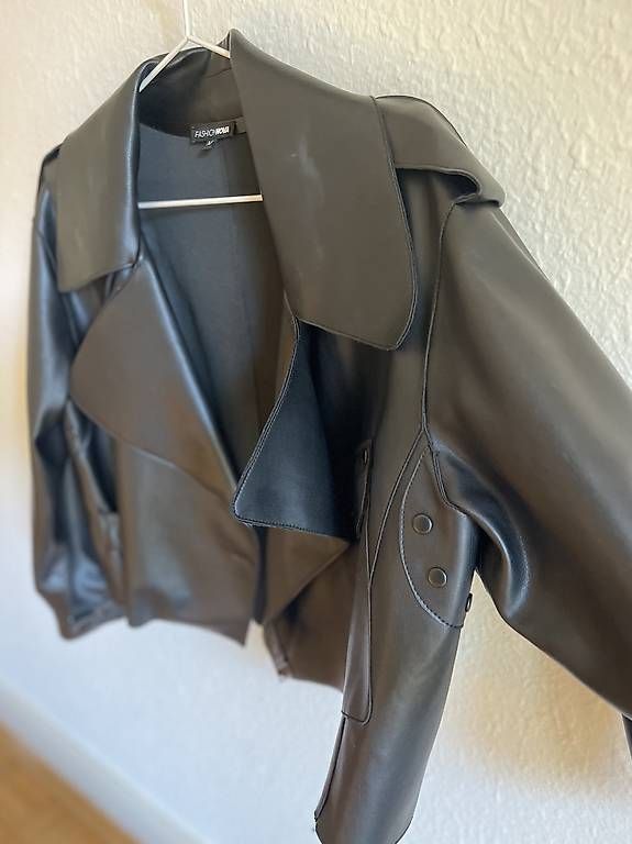 Vestes: Lederjacke von TopShop Grössi M – D'occasion à Steffisburg par lauraview 1