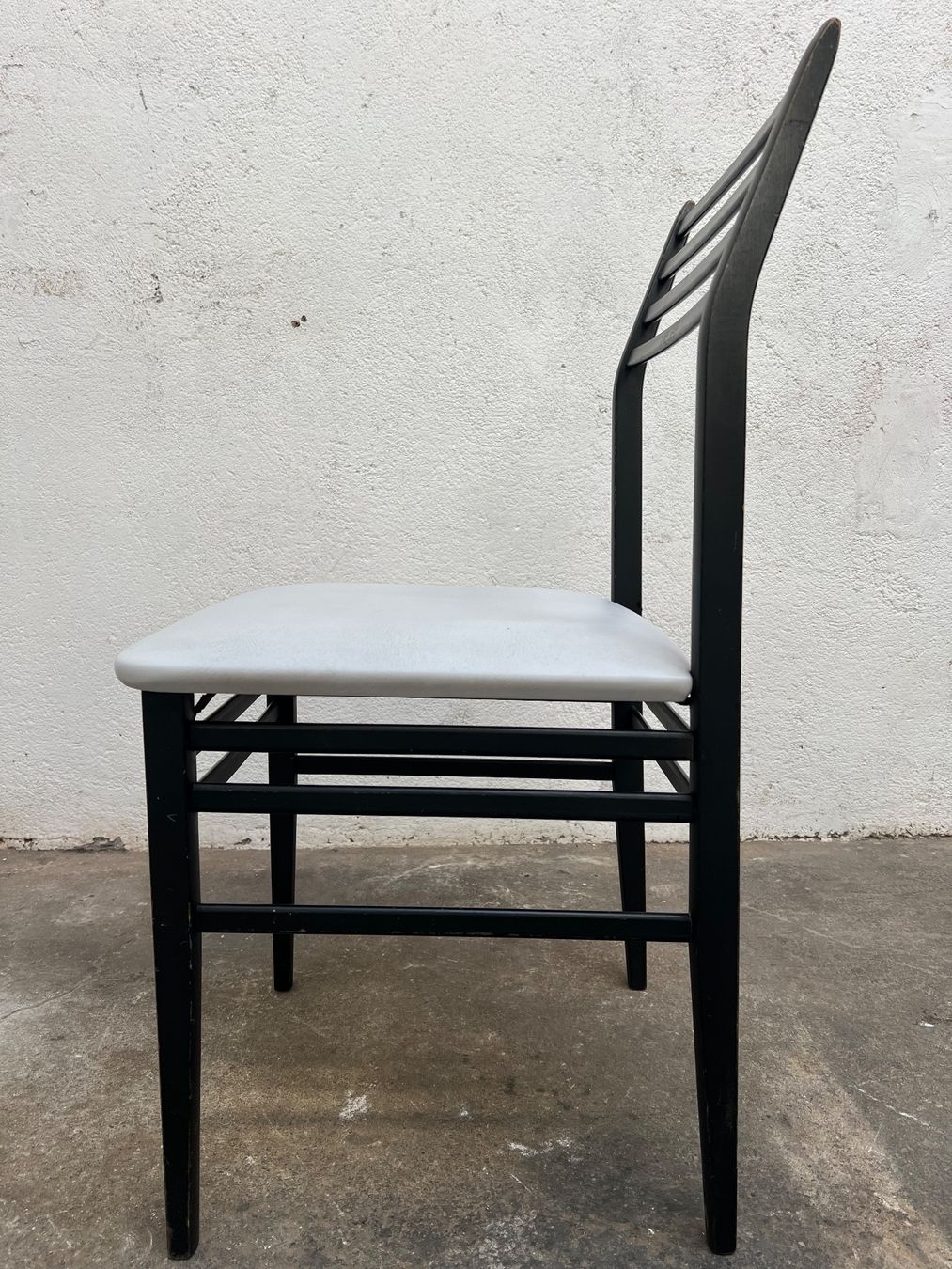 Dietiker Sedie: Chaise Dietiker style de Gio Ponti – Usato da Bulle venduto da ABELiAM 2