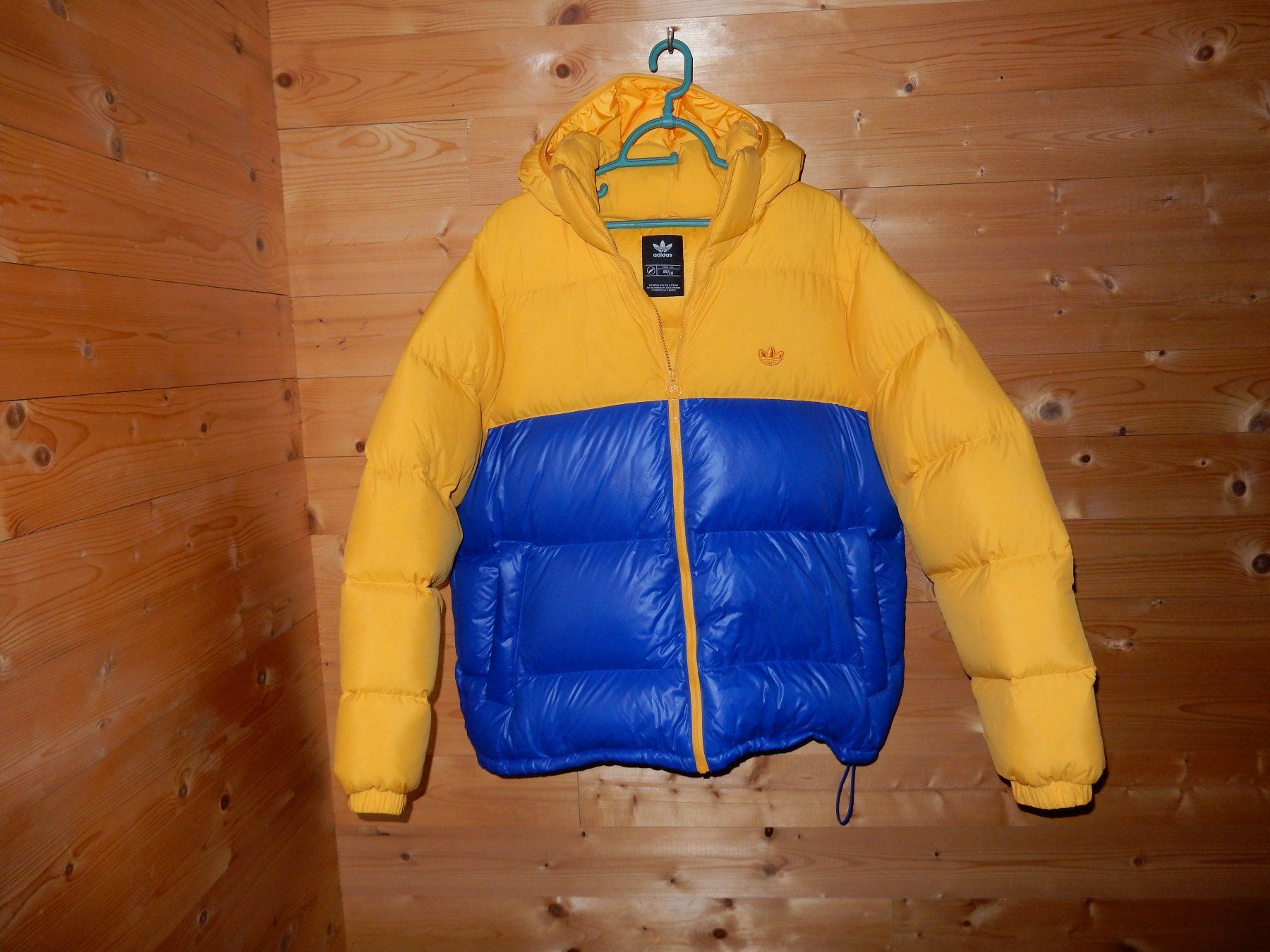 Adidas Giacche: Daunenjacke ADIDAS, Gr. L – Usato da St.Gallen venduto da regenbogen5