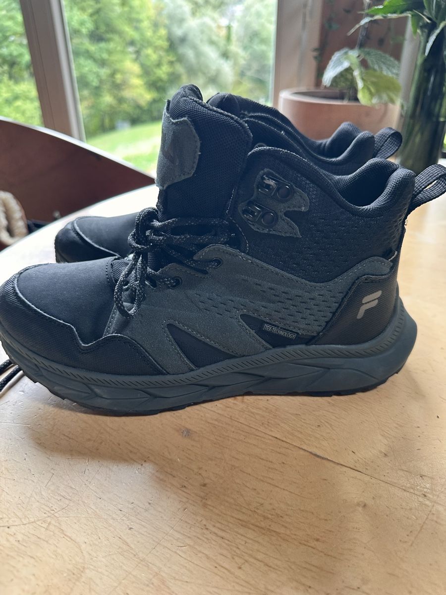 Fila Chaussures hommes: Fila Schuhe Gr. 39 – D'occasion à Hinterkappelen par una066 2