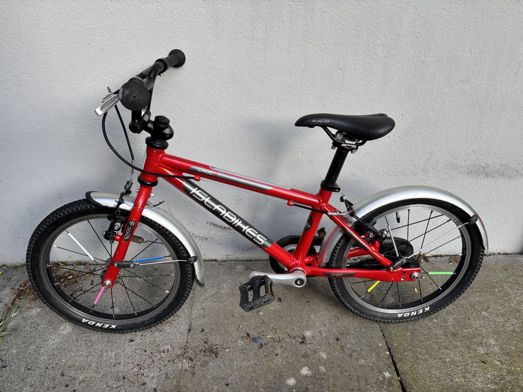 Islabike Biciclette: Kindervelo Islabikes Cnoc 16 Zoll – Usato da Bern venduto da Maeuchterli 1