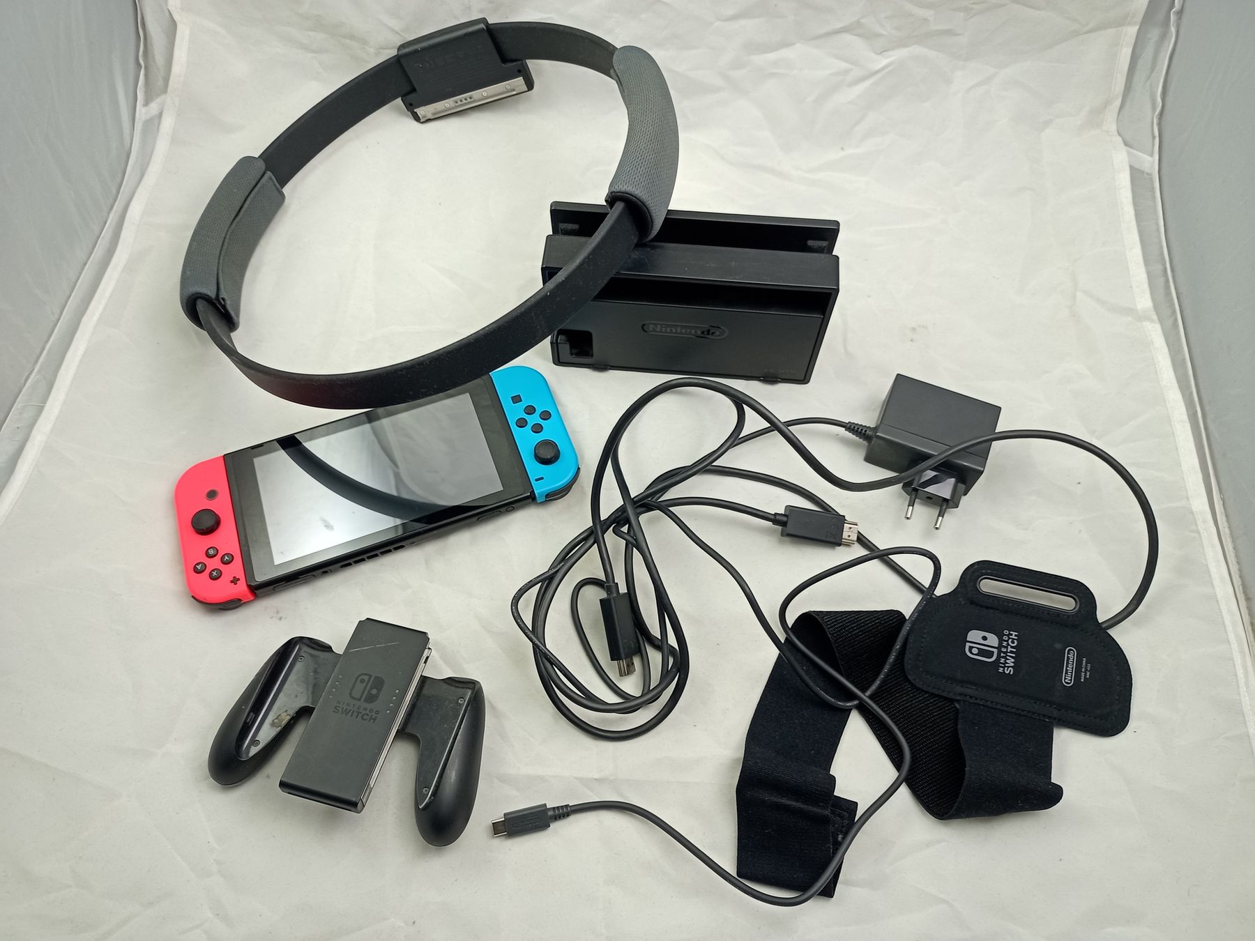 Console: Nintendo Switch Konsole Bundle – Usato da Buchs AG venduto da SellAndBuyX