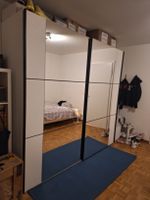 Top Kleiderschrank mit Spiegeln zu verkaufen
