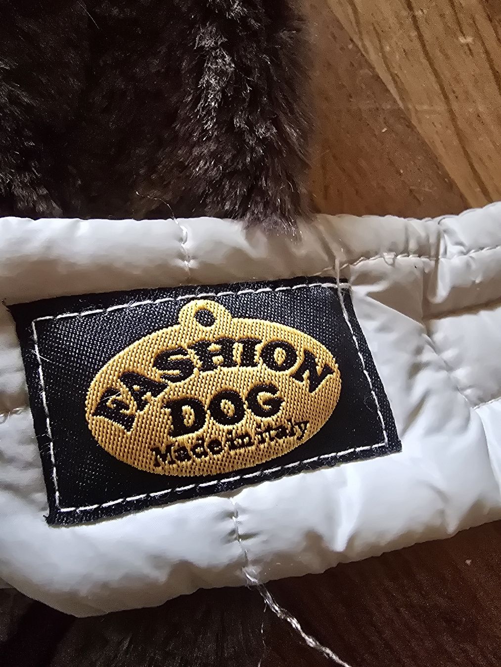 Abbigliamento: Mantel.für Hunde – Usato da La Tanne venduto da Agere 1
