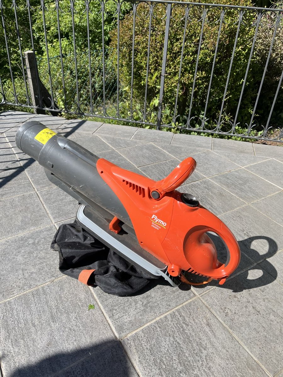 Flymo Laubbläser & Laubsauger: Laubbläser Flymo Scirocco 2500W elektrisch – Gebraucht aus Winterthur von GuRiuS 2