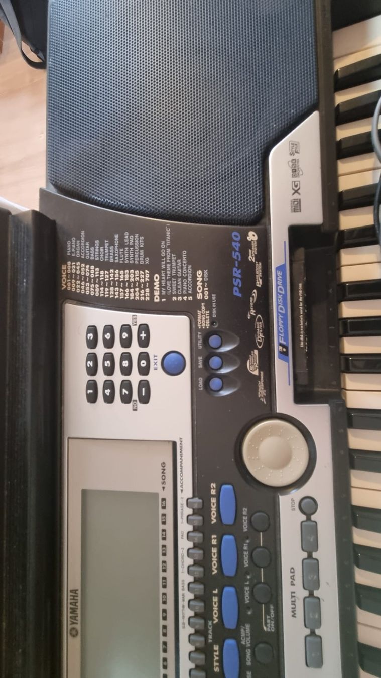 Yamaha Strumenti musicali: Yamaha Keyboard PSR-540 – Usato da Wabern venduto da Cnaira 2