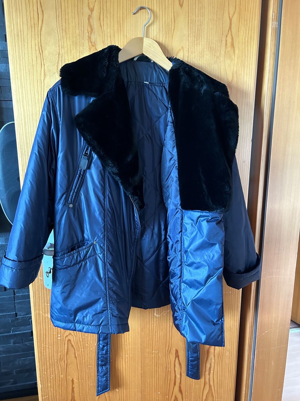 Jacken: Winterjacke gefüttert Gr.40 – Gebraucht aus Gisikon von luz_l95s 1