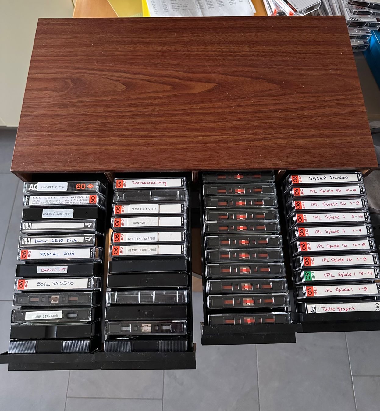 PCs: Sharp Personal Computer (80er Jahre) – Gebraucht aus Winterthur von  4