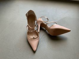 Neuwertige Damenschuhe, Grösse 38