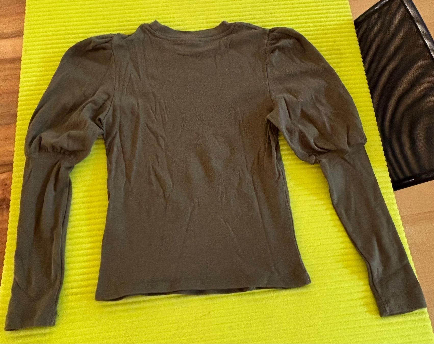 Maglioni & Felpe: Calliope Sweatshirt spezielle Ärmel – Usato da Stallikon venduto da Rsiri 2