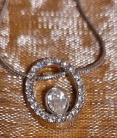 Swarovski Halskette mit funkelndem Anhänger ✨️