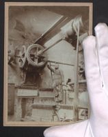 Fotografie Arbeiter mit Schraubenschlüs