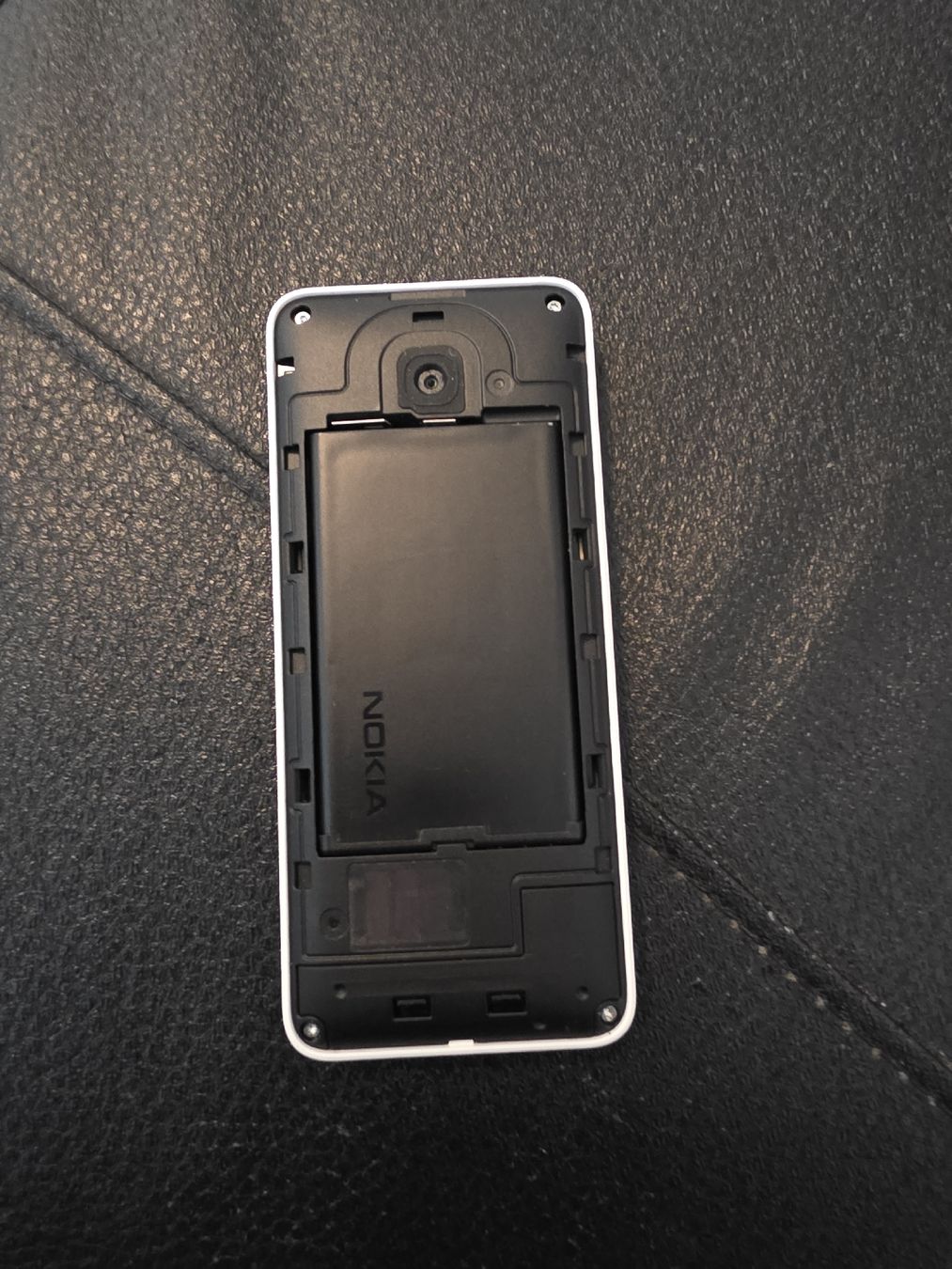 Nokia Telefoni cellulari / Smartphones: Nokia 215 Dual SIM – Usato da Zofingen venduto da saroman88 2