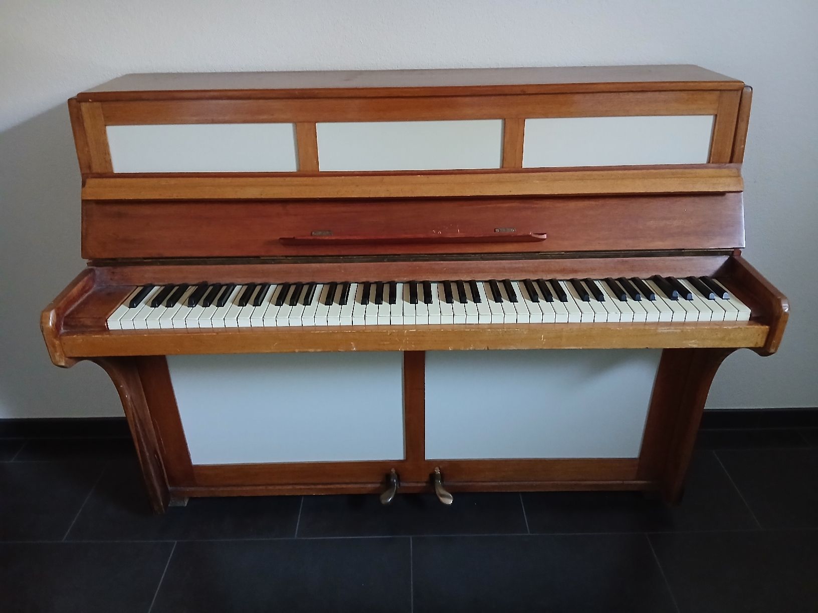 Strumenti musicali: Vintage Klavier Burger und Jacobi – Usato da Courtepin venduto da Lucciola_86 1