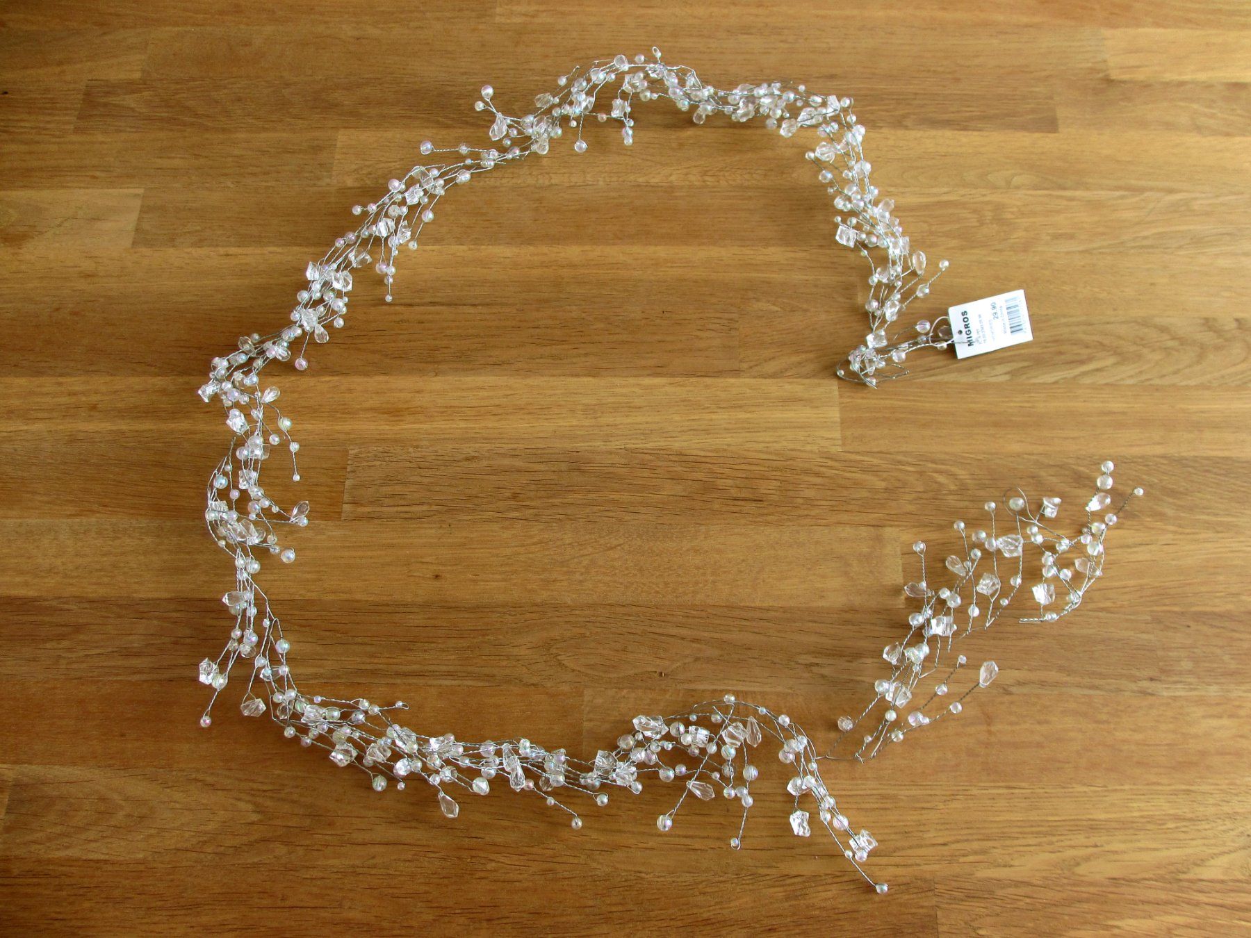 Migros Tutte le decorazioni: Dekoration Perlenkette ca. 1.5 m Neu/Neuwertig – Nuovo (secondo la descrizione) da Winterthur venduto da Nooitgedagt 1