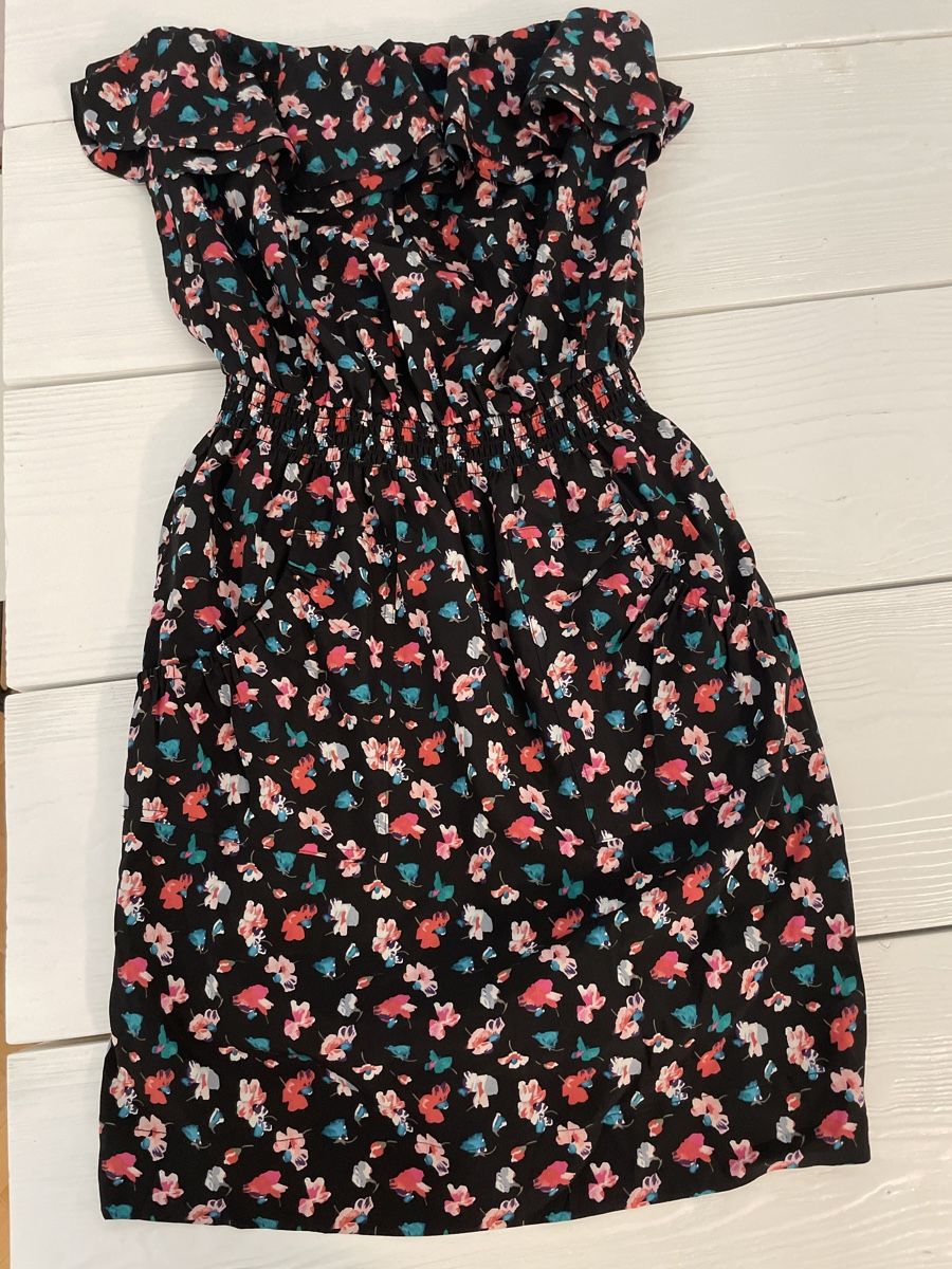 DKNY Kleider: Robe en soie DKNY – Gebraucht aus Genève von She47