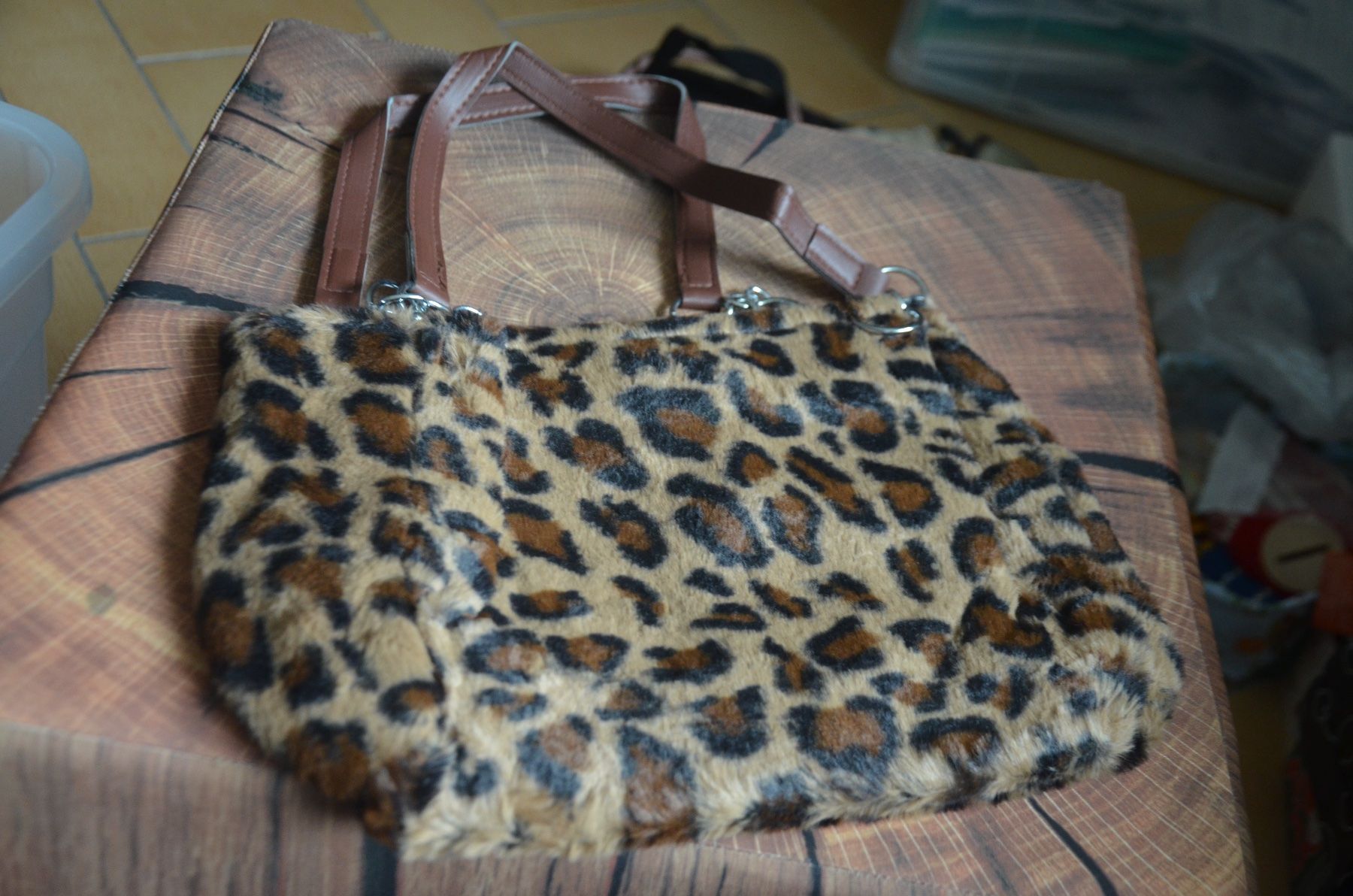 Borse da donna: TASCHE NEU - PLUSCH - CM 35X25 – Nuovo e nell'imballaggio originale da Chiasso venduto da Dolly015