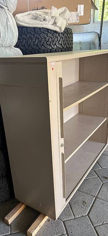 Rimorchi: Kasten für Archiv oder Wekstatt – Usato da Appenzell-Steinegg venduto da 200162 2