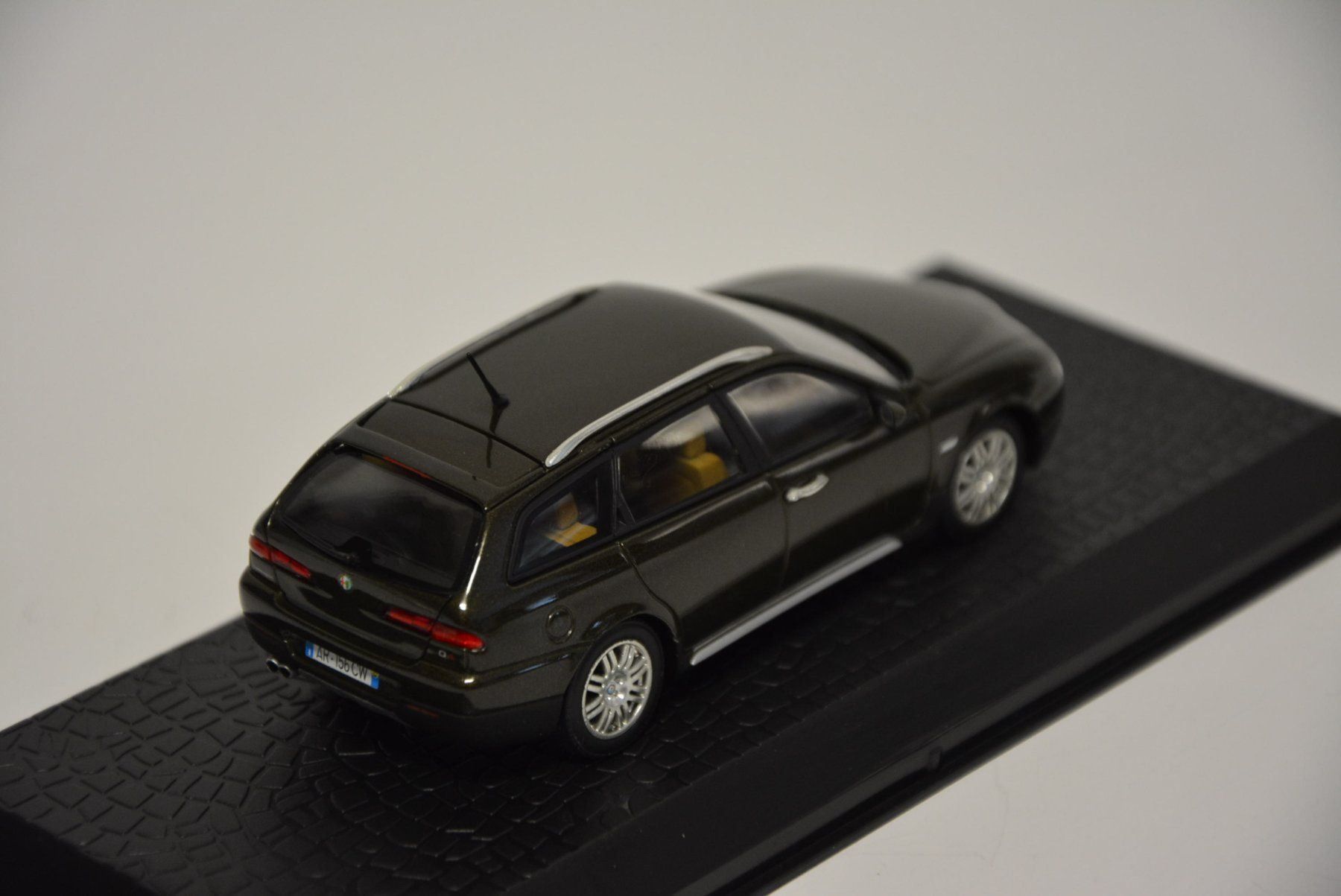 Minichamps Modellini d'auto: Alfa Romeo 156 Crosswagon, 2004 , 1:43 – Nuovo (secondo la descrizione) da Goldach venduto da Feivel9 7