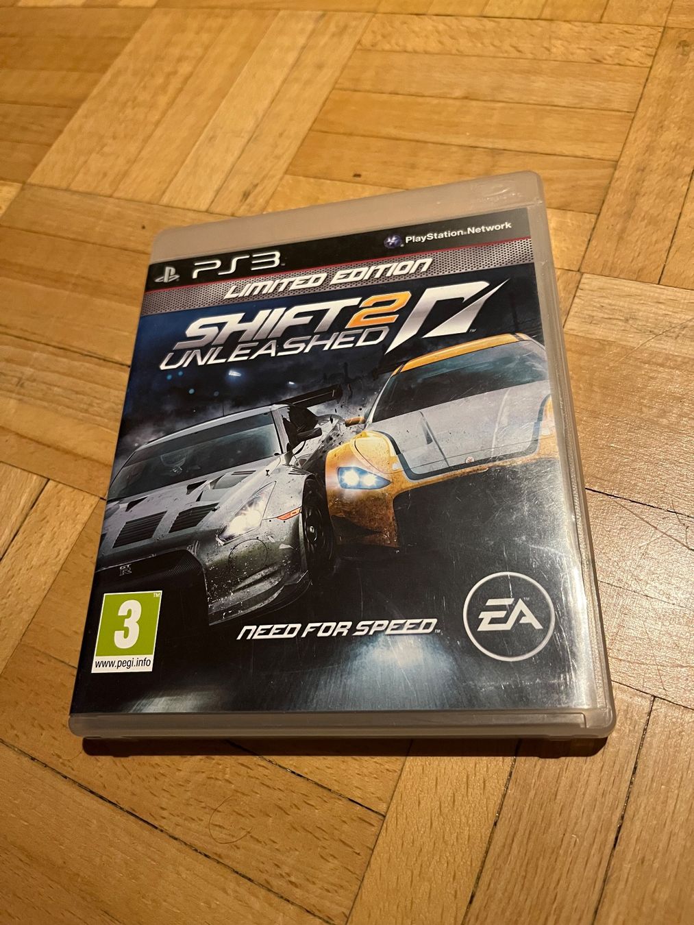 Jeux: Need for Speed Shift 2 Unleashed – D'occasion à Basel par Ruemli17