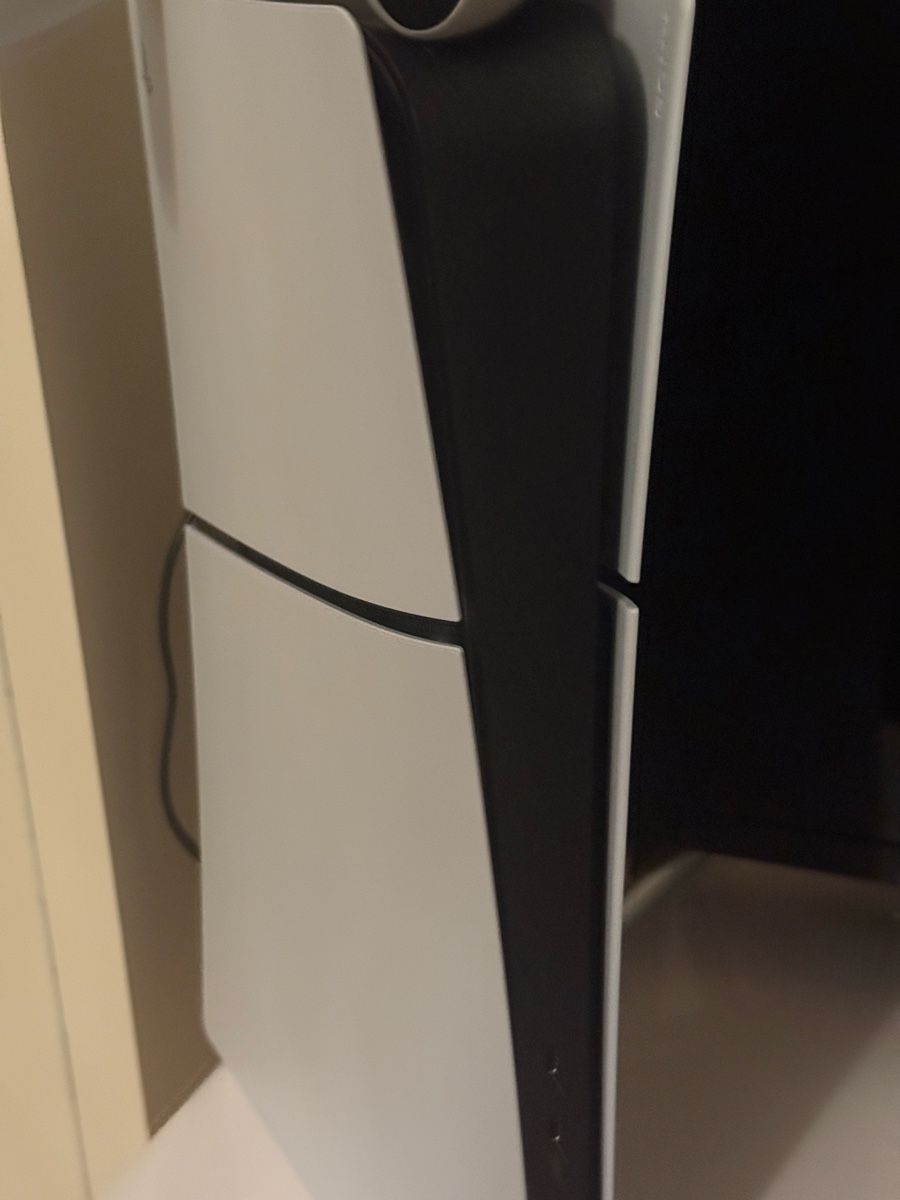 Logitech Konsolen: PS5 – Neu (gemäss Beschreibung) aus burgdorf von nyagiomweri