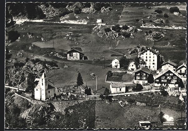 Cartes postales: Altanca, Ortsansicht mit Kirche vom Flug – D'occasion à Berlin par bartko-reher
