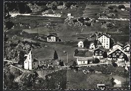 Altanca, Ortsansicht mit Kirche vom Flug