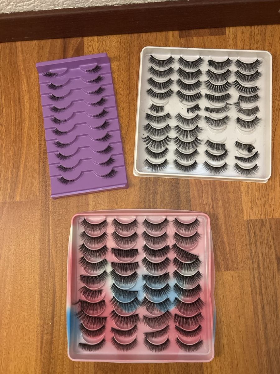 Make-up: Lashes – Usato da Kriegstetten venduto da selinaaa_06