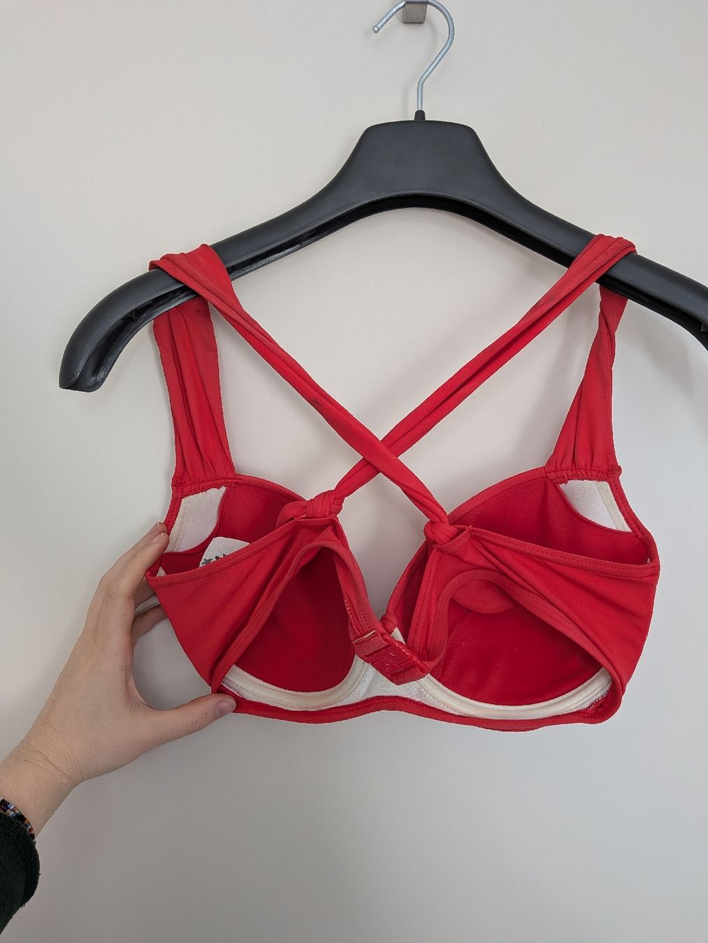 Costumi da bagno & Bikini: Rotes Bikinioberteil (M) – Usato da Bern venduto da chiarella 1