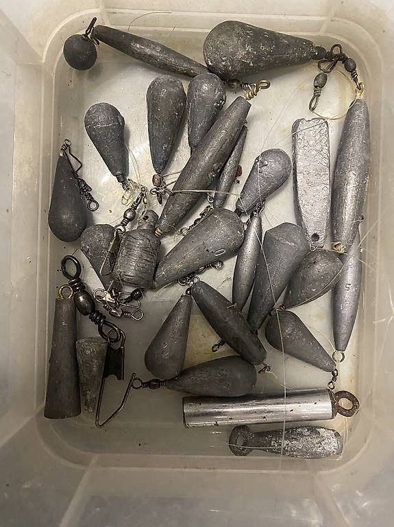 Esche: Lot de plomb pour pêche  – Usato da Preverenges venduto da Jojoa35