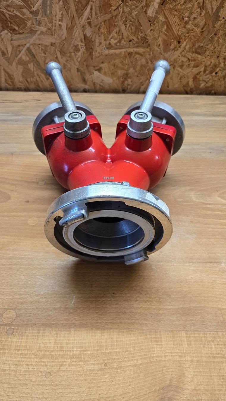 Rohre & Schläuche: Storz Y-Stück – Gebraucht aus Utzenstorf von Gm.34 1