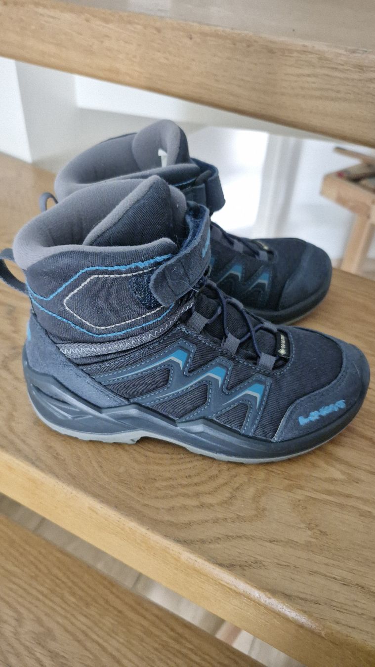 Lowa Scarpe per ragazzi: Lowa Winterschuh Gr.28 – Usato da Schwellbrunn venduto da PalimPalim03 1