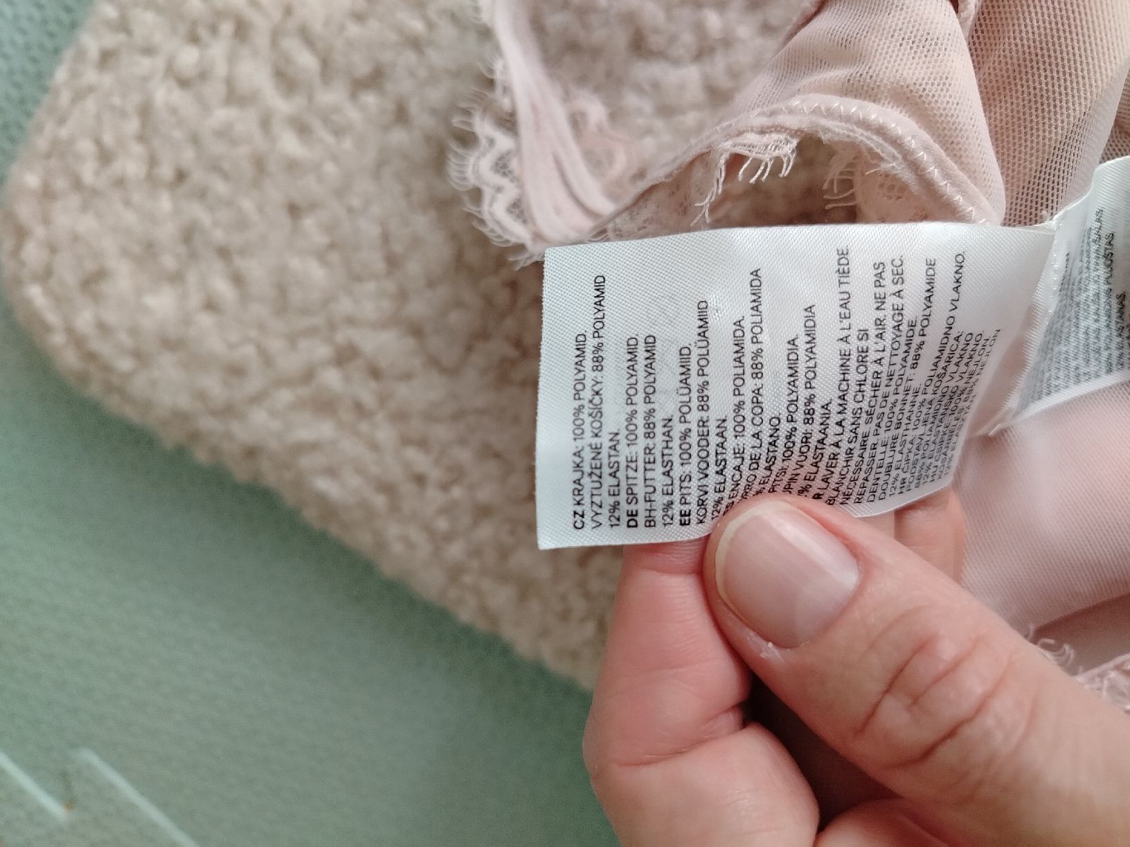 H&M Autres dessous: Spitzen Bustier 75C – Neuf (Voir description) à Schönenbuch par sop_n7zd 4