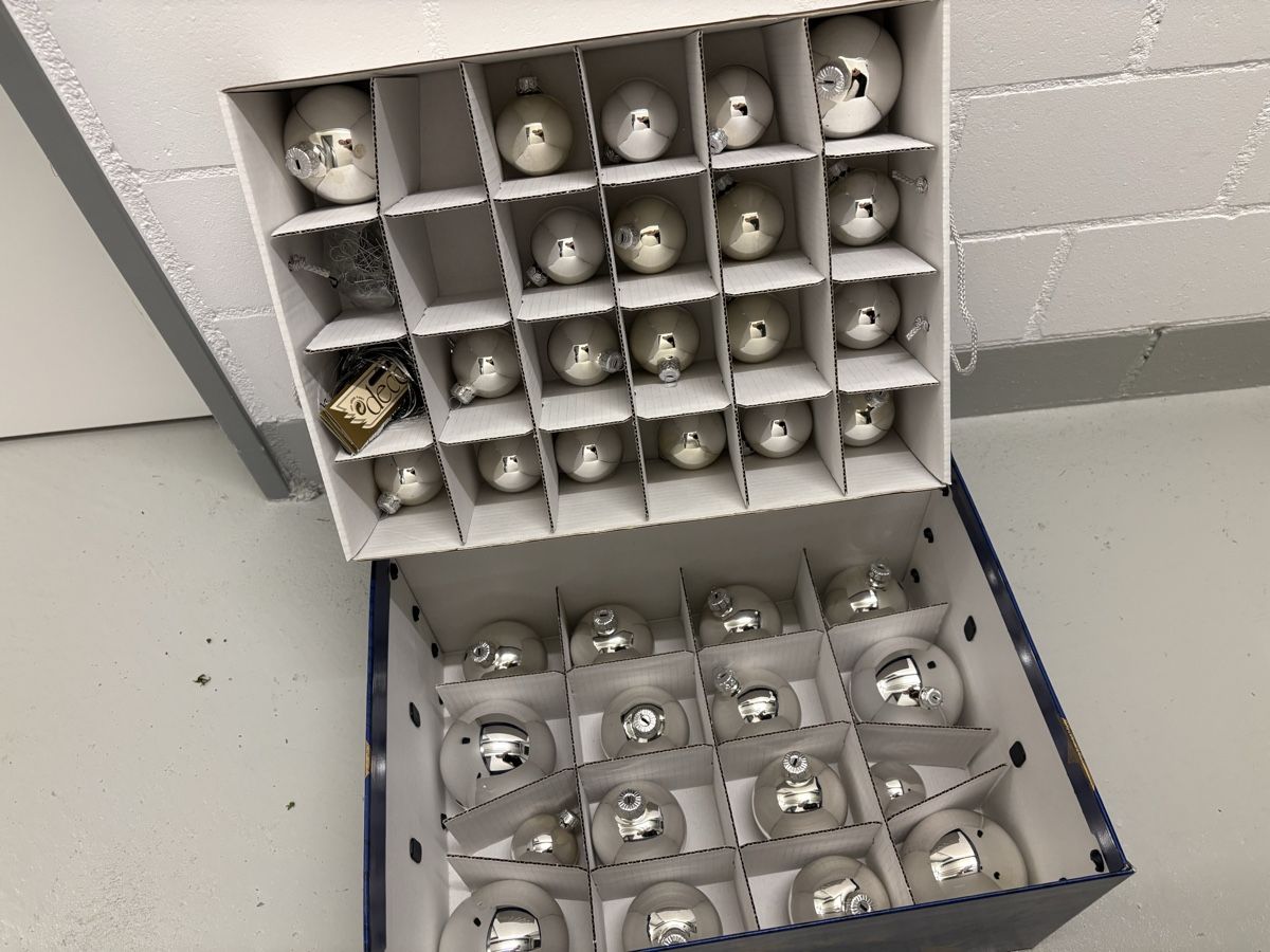 Tutte le decorazioni: Weihnachtsbaumkugeln Silber – Nuovo (secondo la descrizione) da Dietikon venduto da sue_qzb6