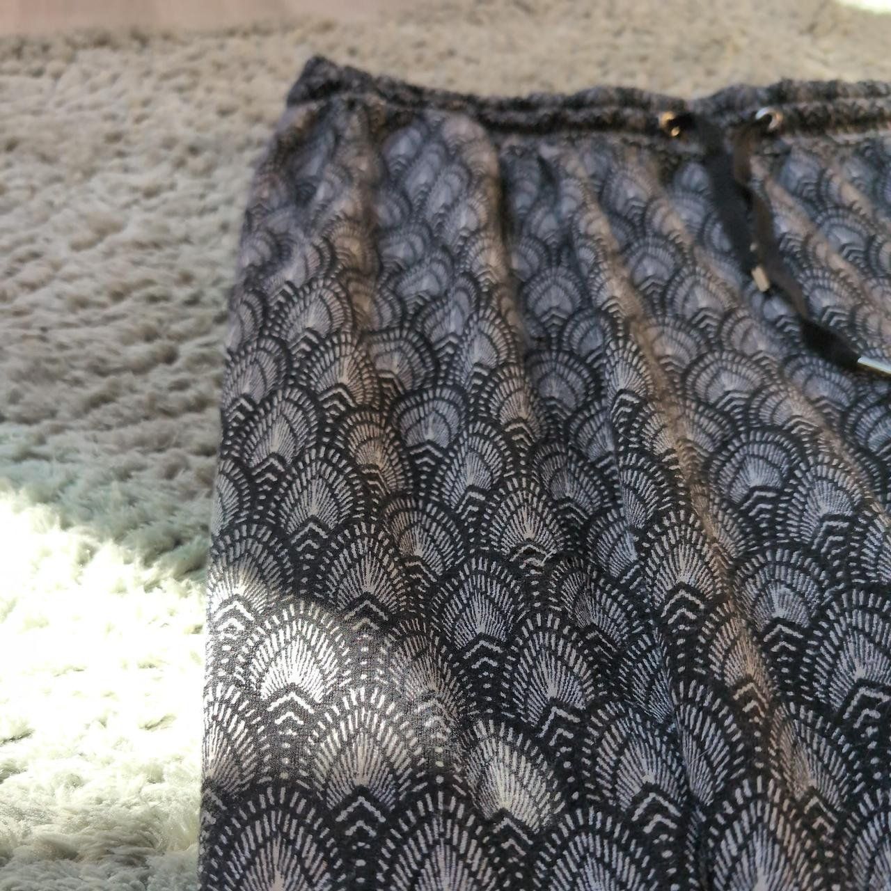 Pantaloni: Boho H&M Hippie Trainer Hose S – Usato da Ringgenberg BE venduto da Vinyl.Love 2