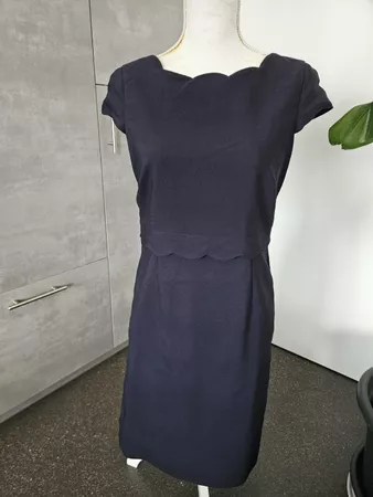 Kleid comma dunkelblau Grösse 36 guter Zustand