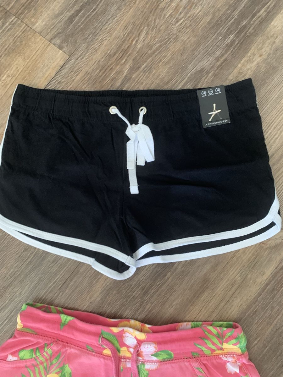 Pantalons: Shorts – D'occasion à Emmen par ama_8wmn 2