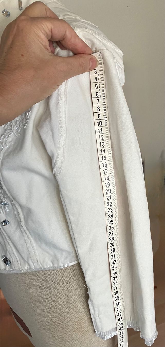 Jacken: Mit Strass-Steinen Handbestickte edle Jacke, 100% Baumwolle – Gebraucht aus Schaffhausen von NinaRicardo 8