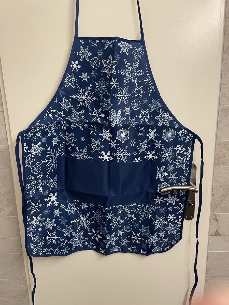 Biancheria da letto: Winter Baking Set Apron Oven Mitt Snowflake New – Nuovo e nell'imballaggio originale da Buttikon SZ venduto da trzurigo 1