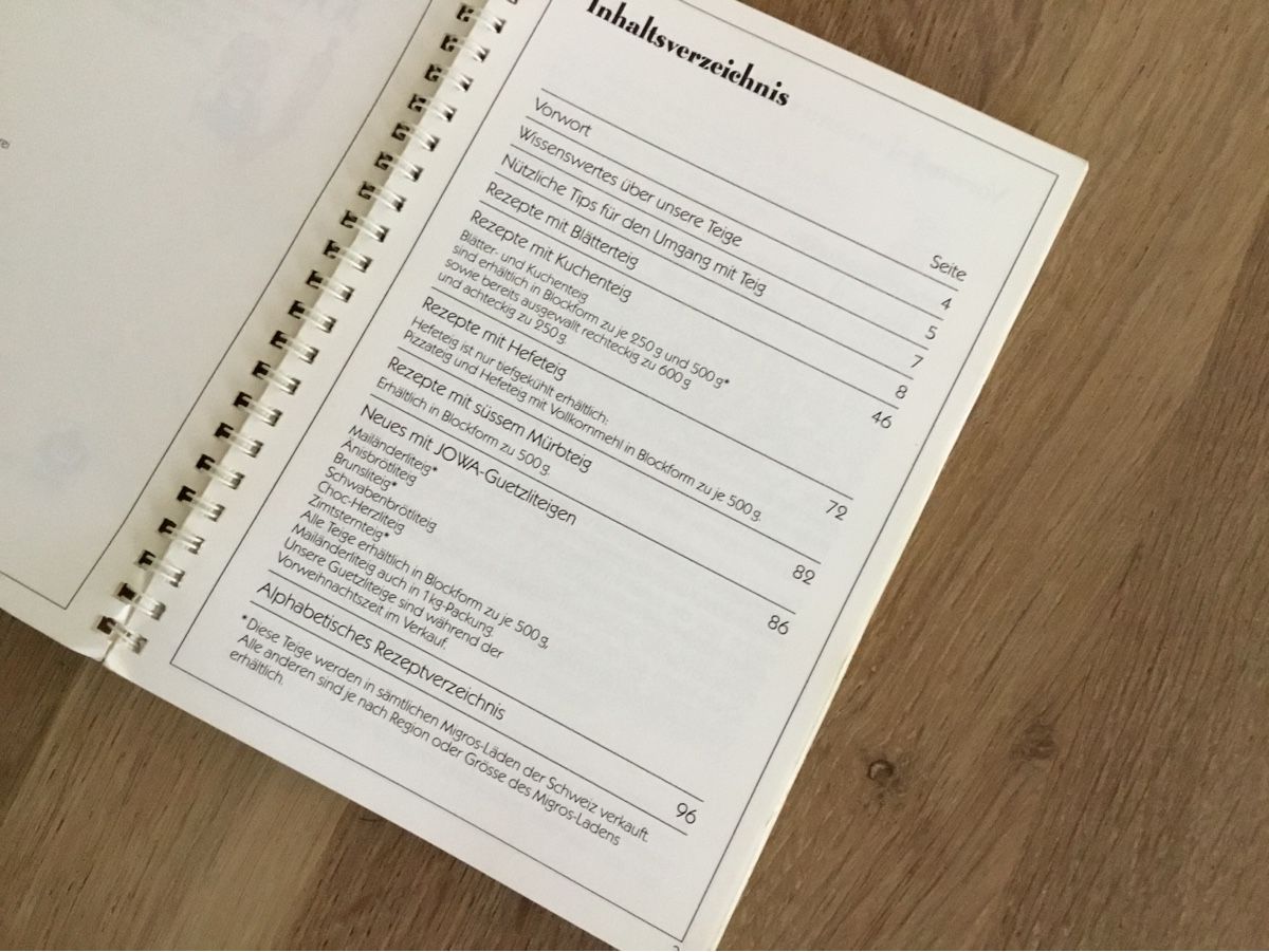 Livres: Köstlichkeiten mit JOWA Teigen  – D'occasion à Triesen par Trisuna 1