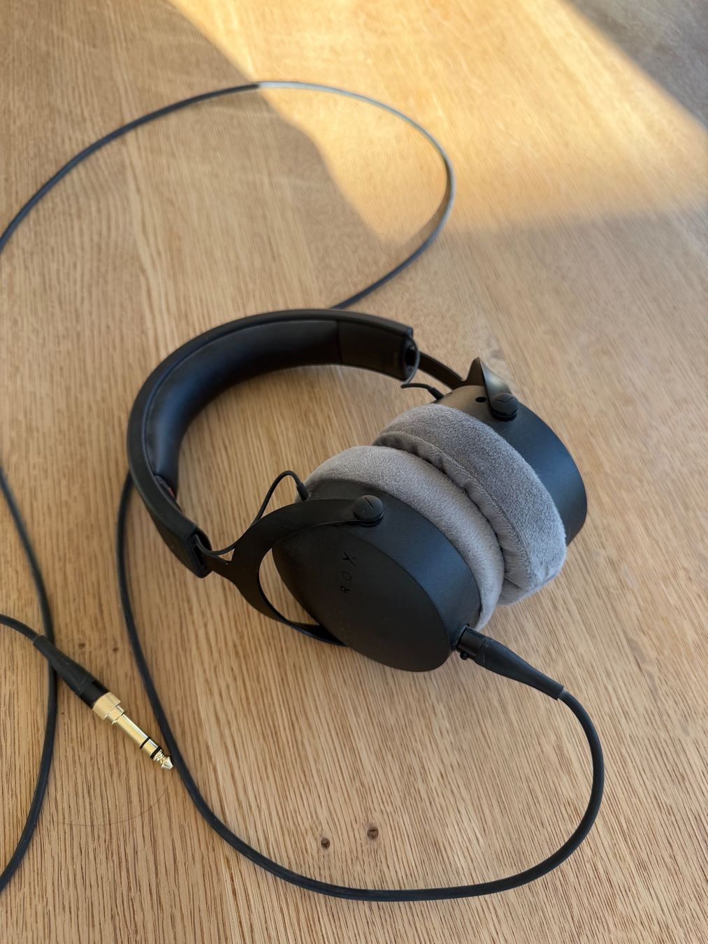 Beyerdynamic Kopfhörer: Kopfhörer Beyerdynamic DT 700 Pro X schwarz – Gebraucht aus Würenlos von Manolo89