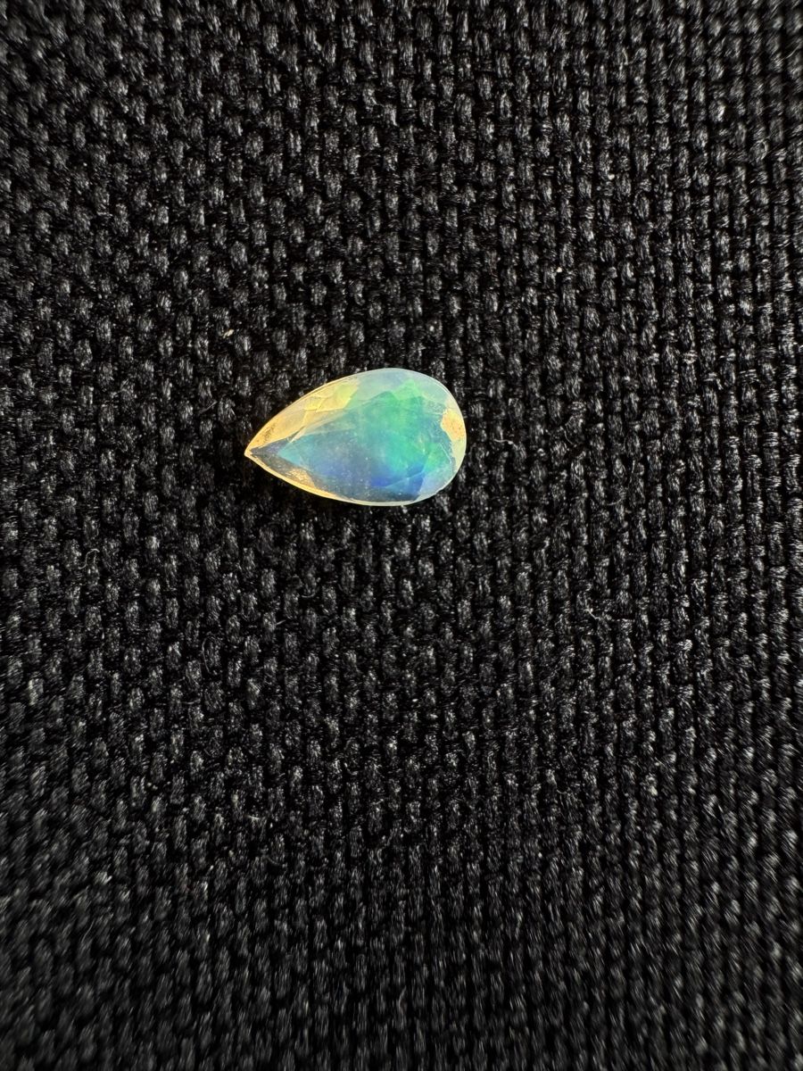 Pierres précieuses: Äthiopischer Opal 0.45 ct – Neuf avec emballage d'origine à Wängi par Horus90 3