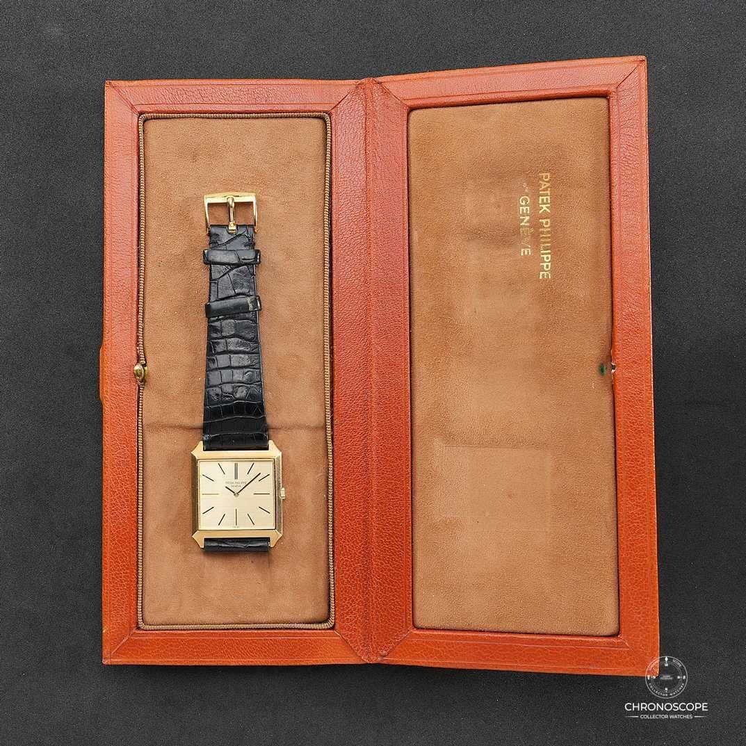 Patek Philippe Orologi: 18k Yellow Gold Patek Philippe Gondolo Reference 3526 – Usato da Luzern venduto da ChronoScope6004 1