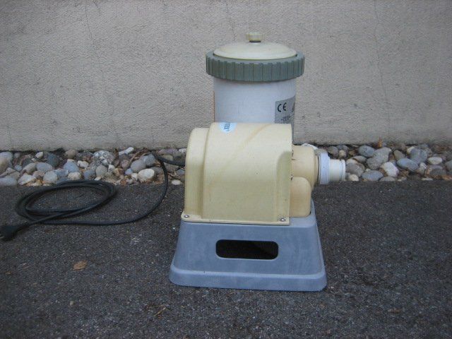Intex Accessori per Piscine: Swimming Pool Pumpe Marke Intex – Usato da Winterthur venduto da pf02 4