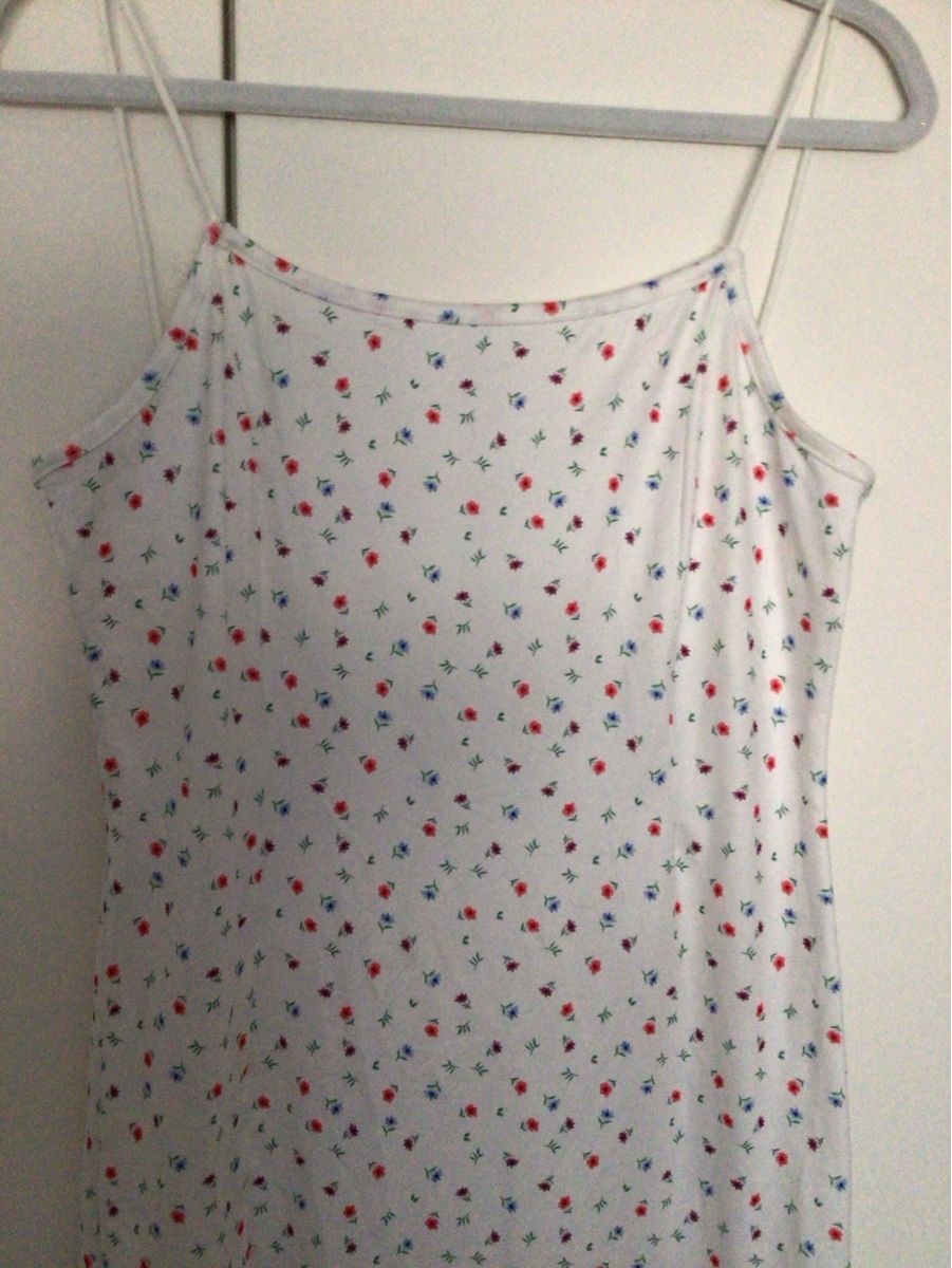 Shein Vestiti: Träger Kleid Blumenmuster weiss Gr. M – Usato da Steffisburg venduto da lar_x57s