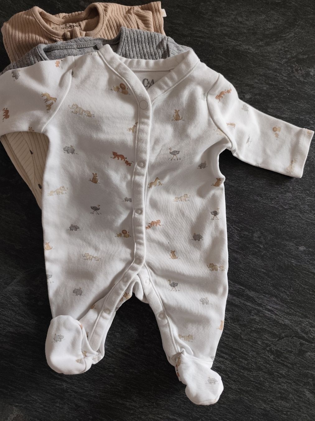 Lotti & Set di vestiti: lot pyjamas 1mois – Nuovo (secondo la descrizione) da Martigny venduto da Vintage-23 3