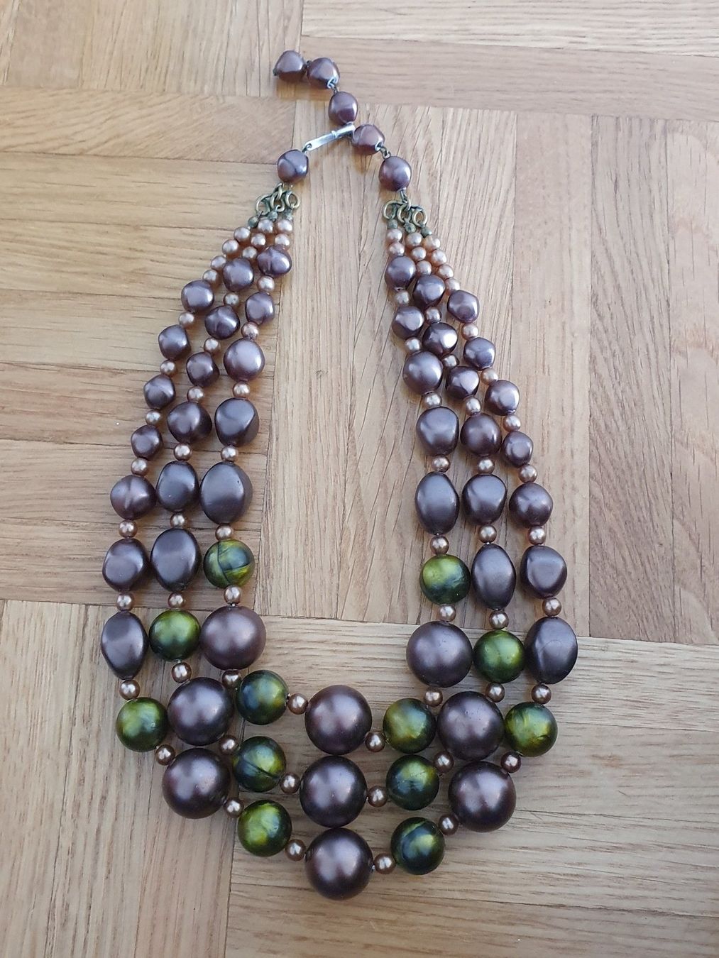 Catenine: Jolie collier en perles – Usato da Prilly venduto da RoDyRe