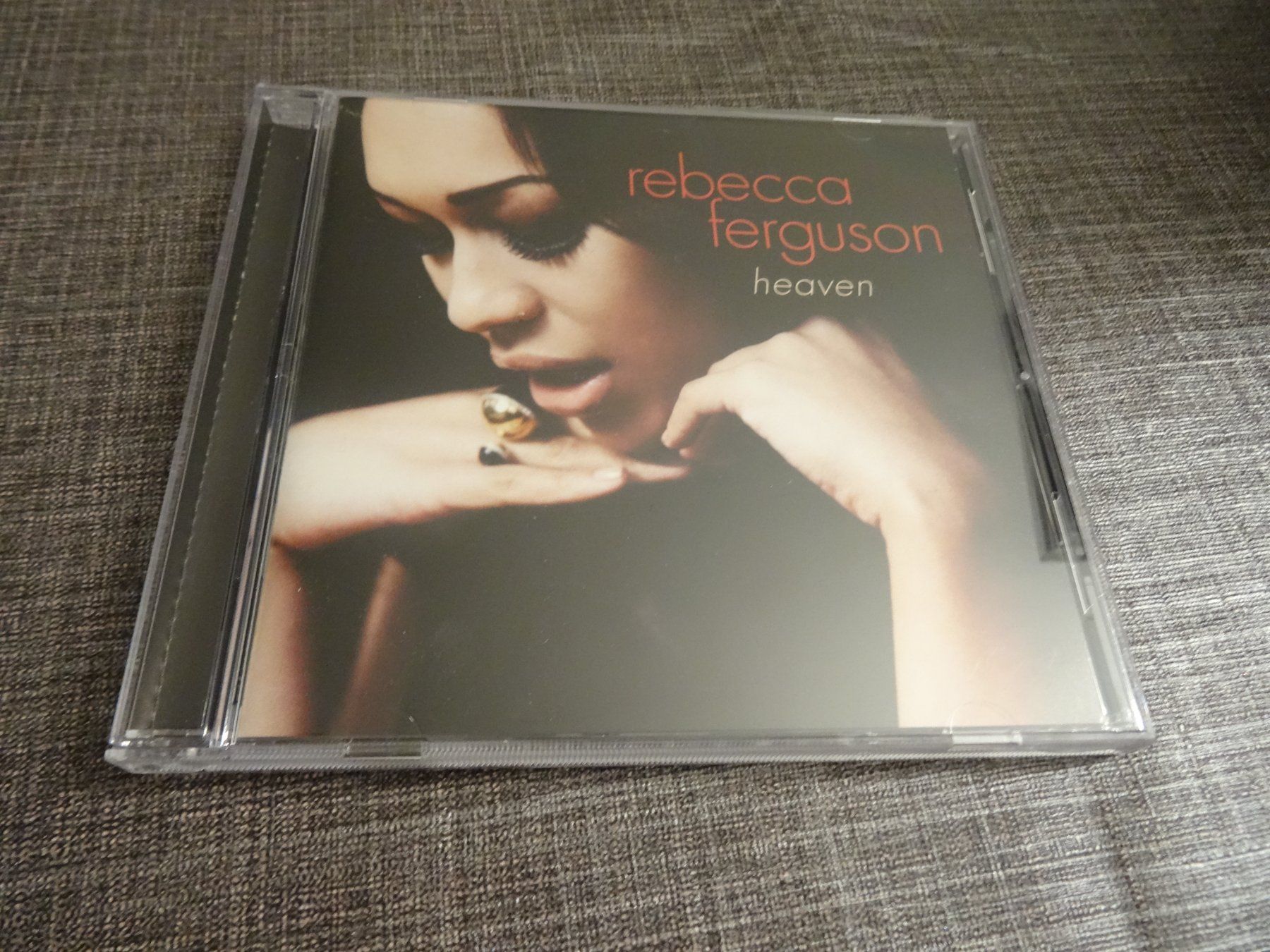 CD: Rebecca Ferguson - Heaven (CD) – Usato da Olten venduto da Disc-Ausverkauf